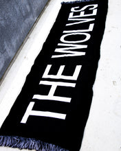 Load image into Gallery viewer, Big Wolves Scarf
