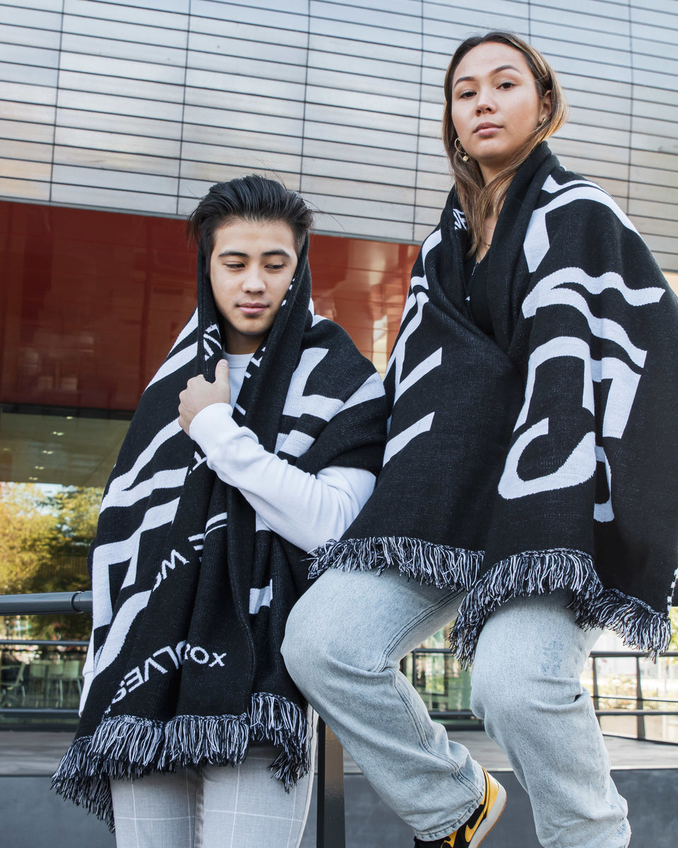 Big Wolves Scarf – The Wolves